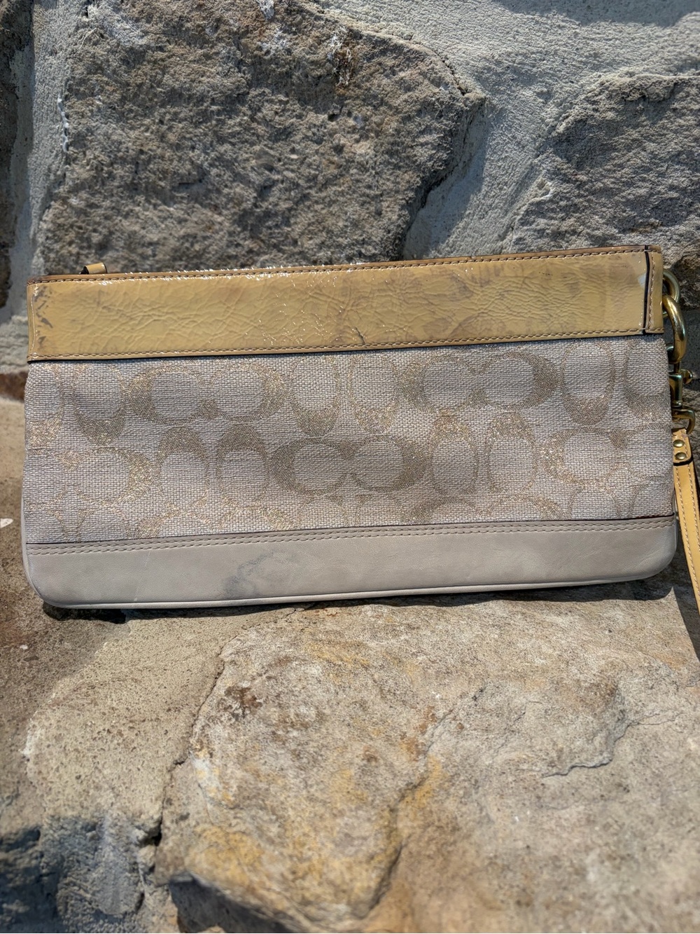 Vintage Authentic Y2K Coach Beige & Yellow Signature Canvas Wristlet Gold - Picture 8 of 8